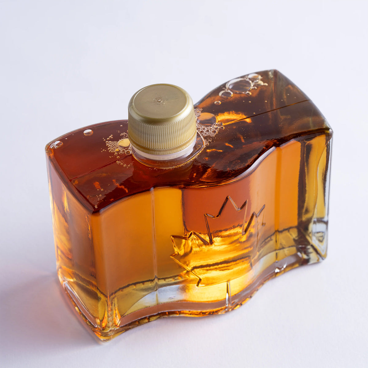 Maple Logistic Inc. Maple Syrup Canada Flag Bottle